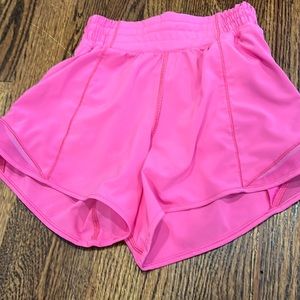 Lululemon Hotty Hot 4 inch high rise shorts size 0